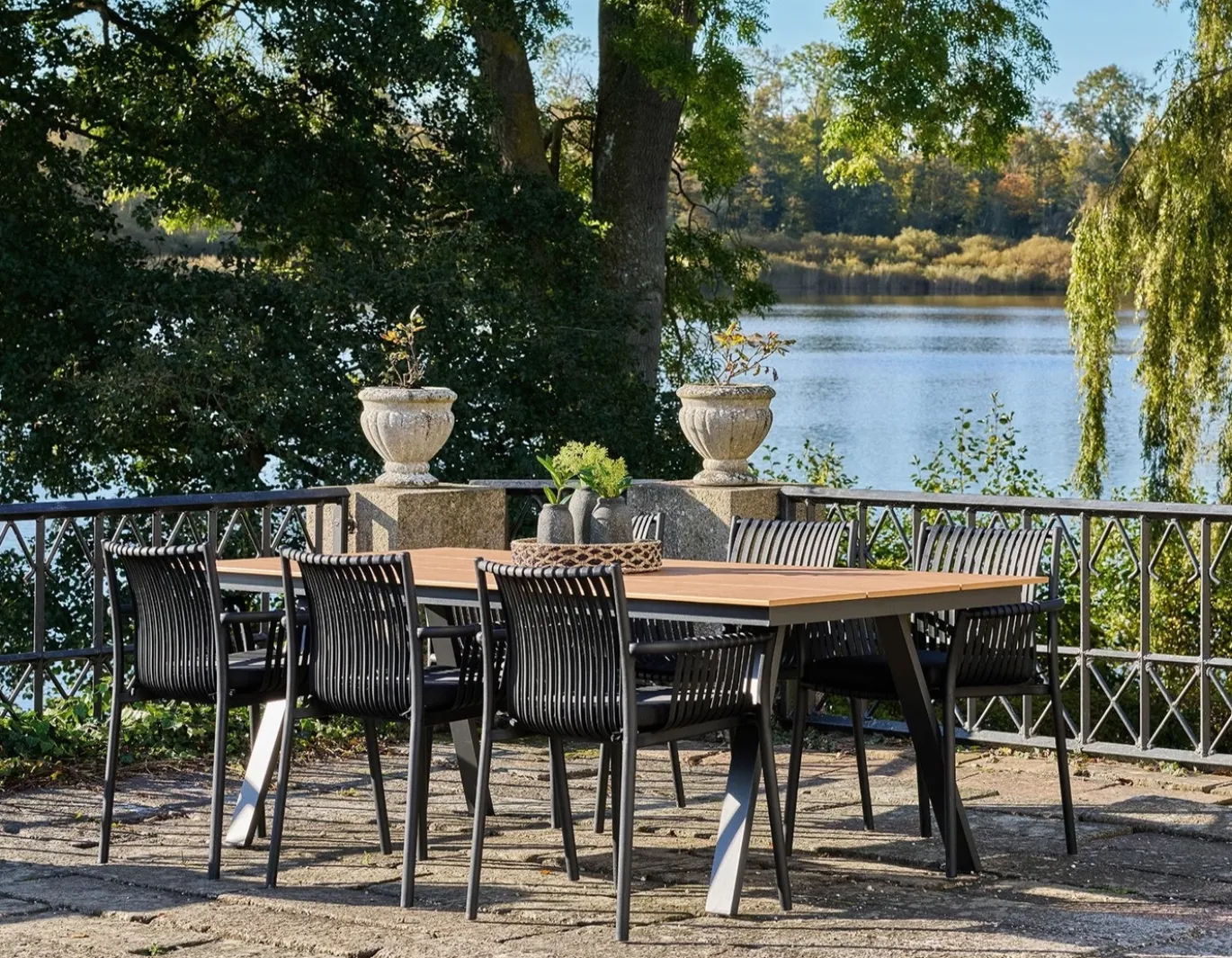 House Nordic Tuinstoel Tulsa Zwart Stapelbaar