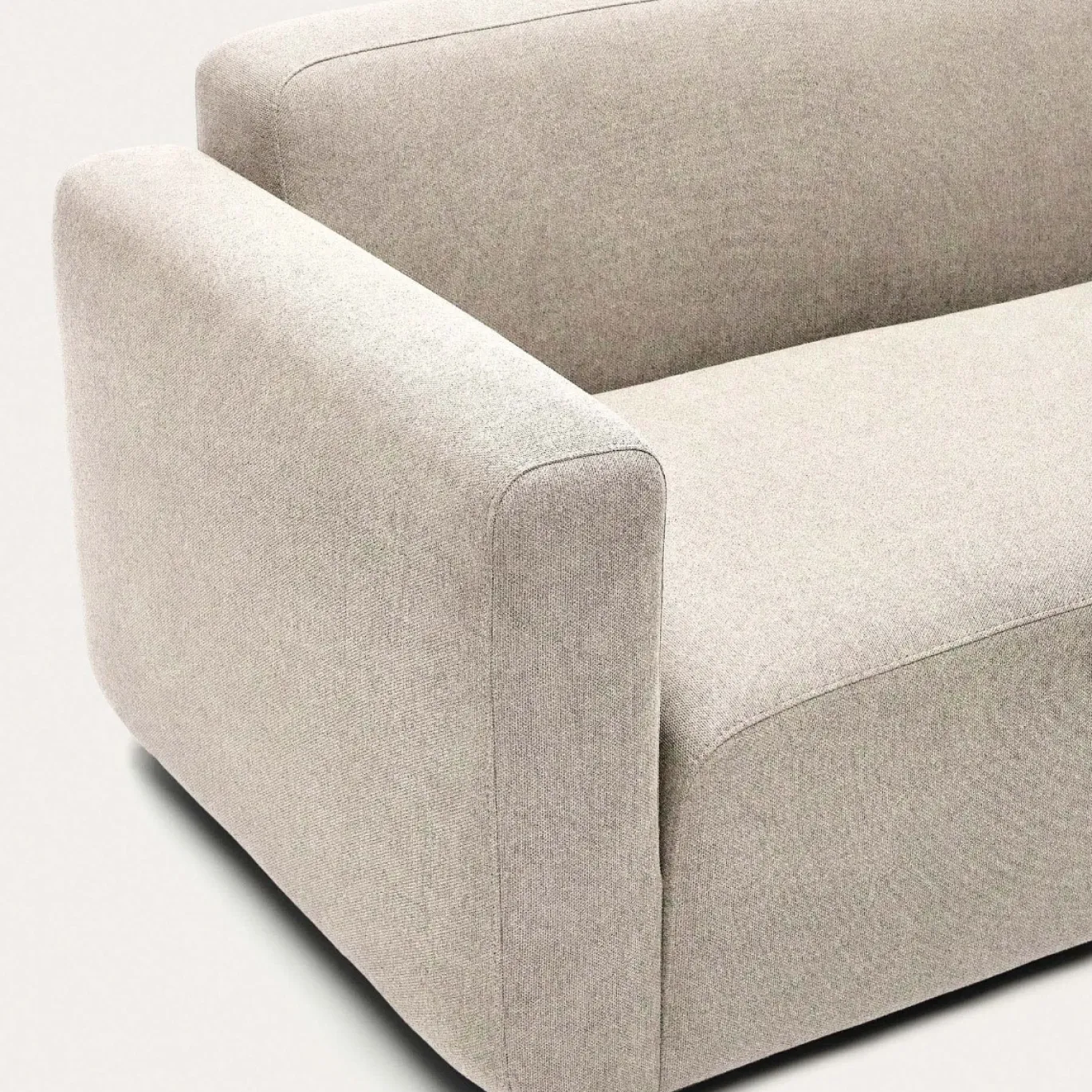 Kave Home Armleuning Neom Beige