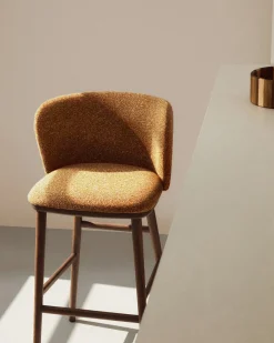 Kave Home Barkruk Ciselia Chenille Terracotta/Walnoot