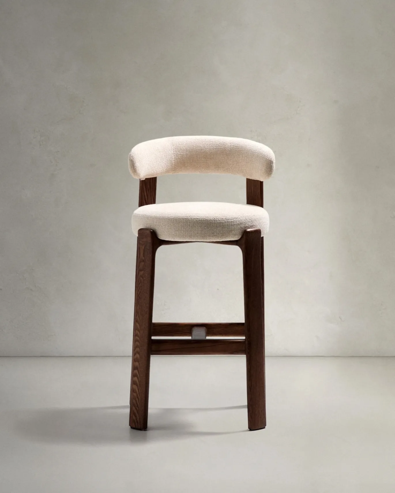 Kave Home Barkruk Granite Beige Chenille En Essenhout Walnoot 75cm
