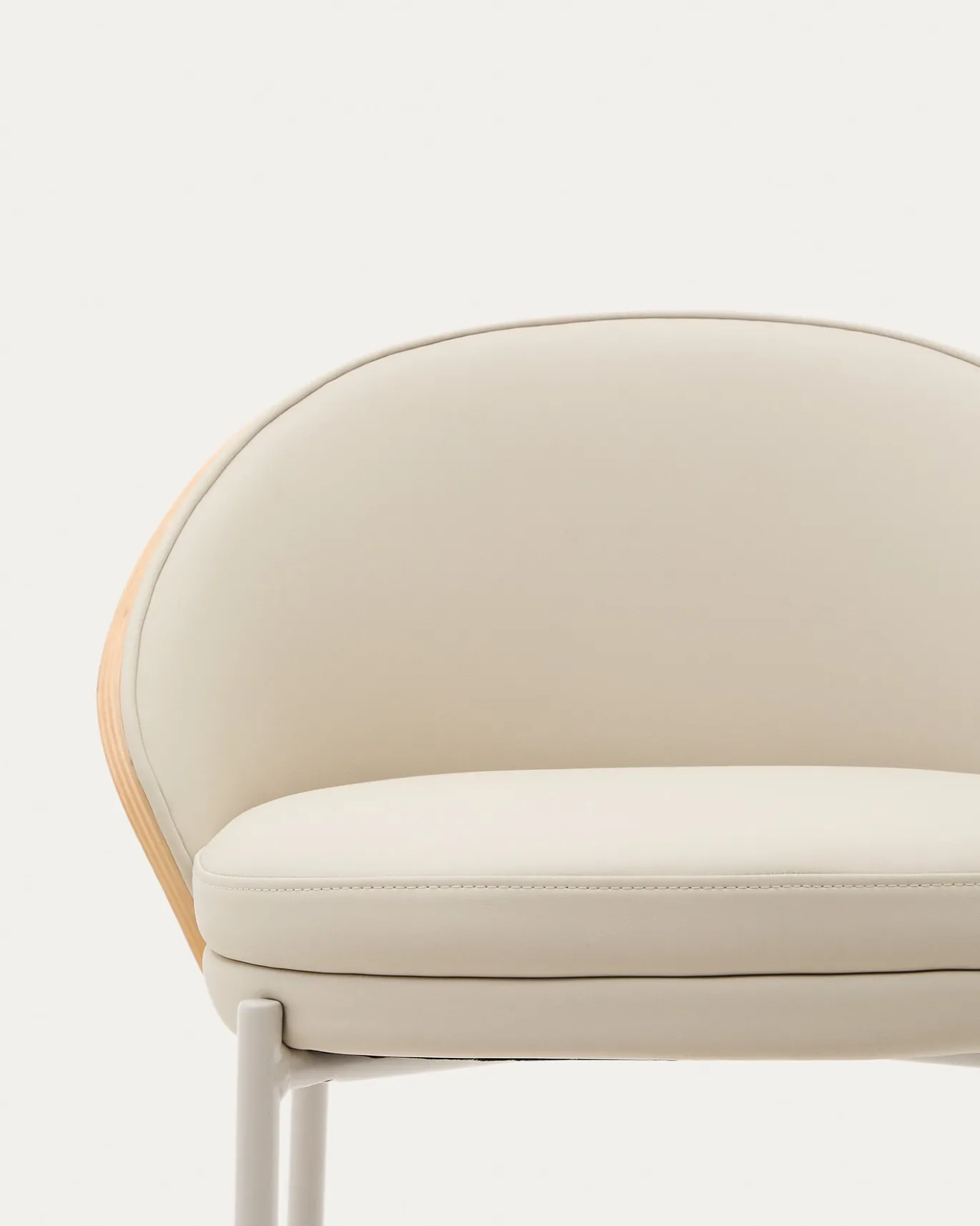Kave Home Barstoel Eamy Beige Kunstleer Essenfineer Naturel