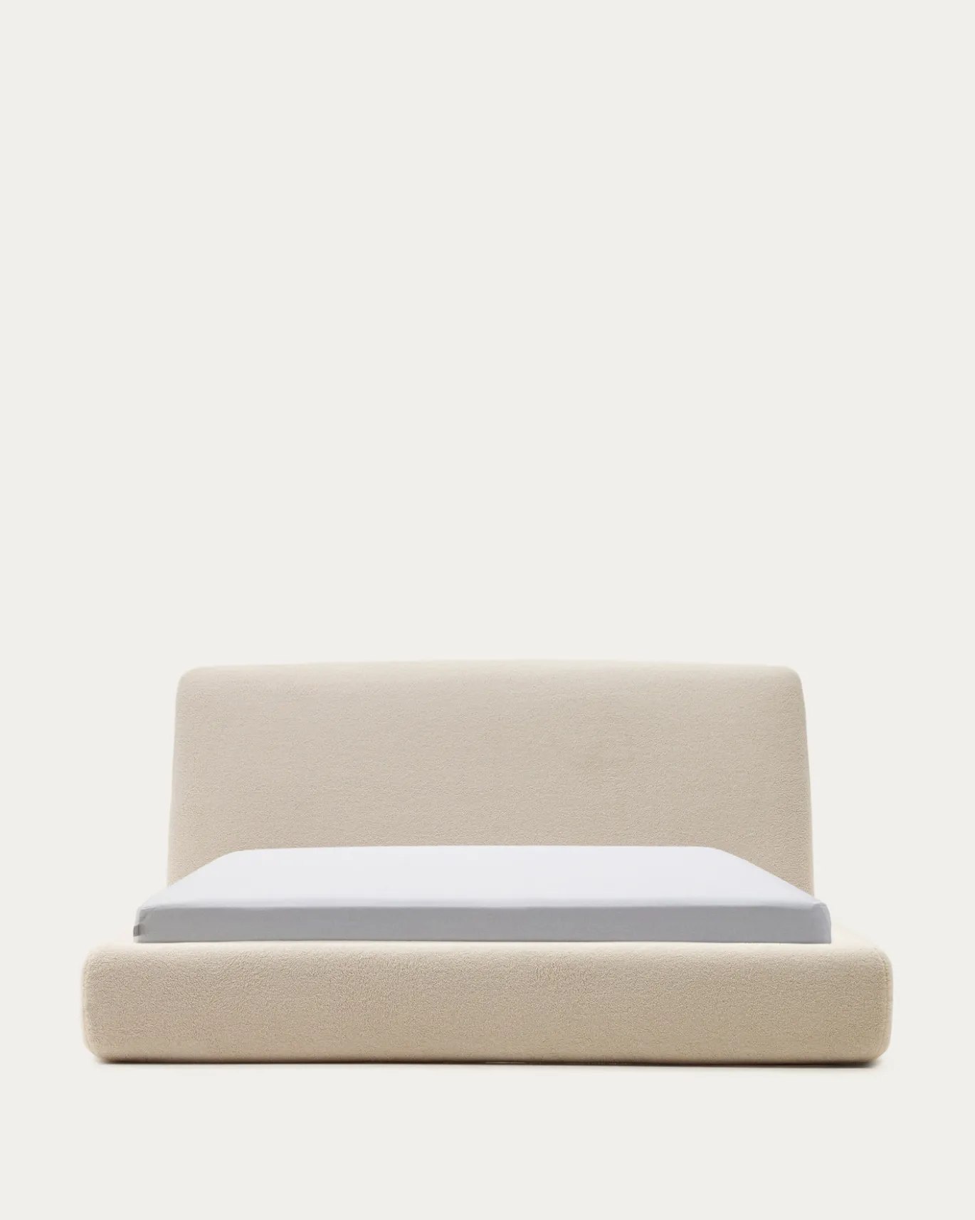 Kave Home Bedframe Martina Off White Bouclé 160x200cm