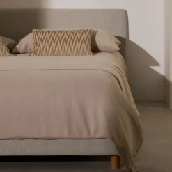 Kave Home Bed Valma Chenille Parel 180x200cm