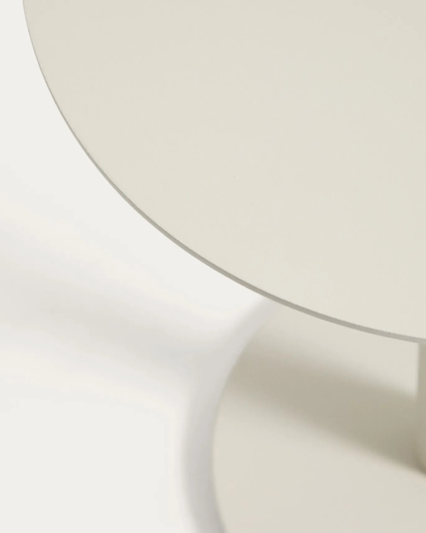 Kave Home Bijzettafel Asinara Aluminium Taupe Ø40cm