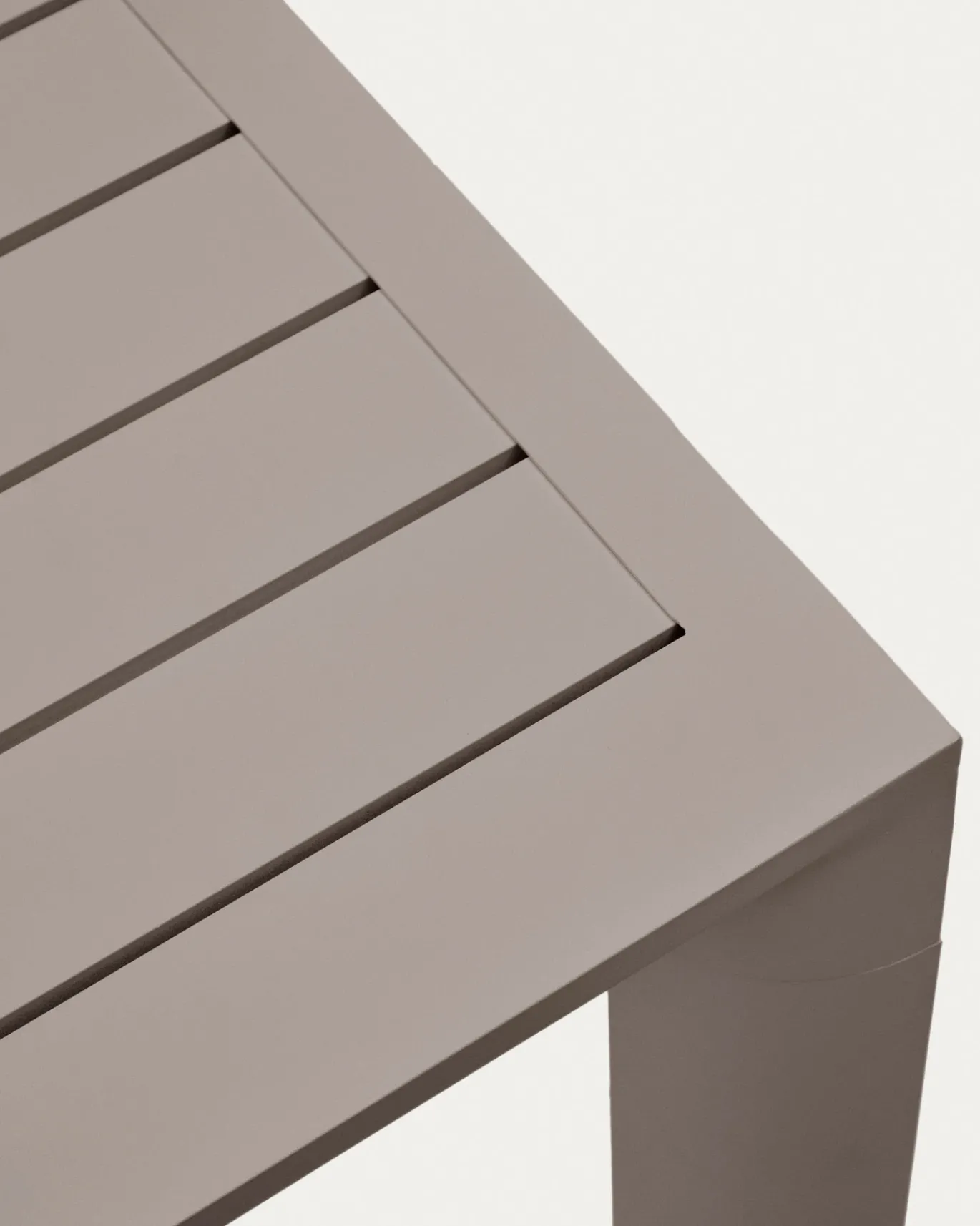 Kave Home Buitentafel Culip Aluminium Bruin 220x100cm