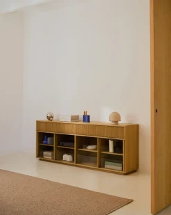 Kave Home Dressoir Helvine Eikenfineer En Gehard Glas 200x75cm