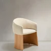 Kave Home Eetkamerstoel Bosca Beige Chenille en Eikenfineer