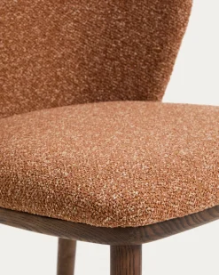 Kave Home Eetkamerstoel Ciselia Chenille Terracotta/Walnoot