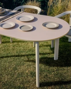 Kave Home Eettafel Erice Ovaal Aluminium Gehard Glas Beige 180cm