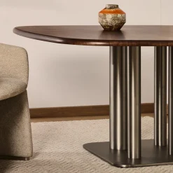 Kave Home Eettafel Melvar Walnootfineer Geborsteld RVS 150x150cm
