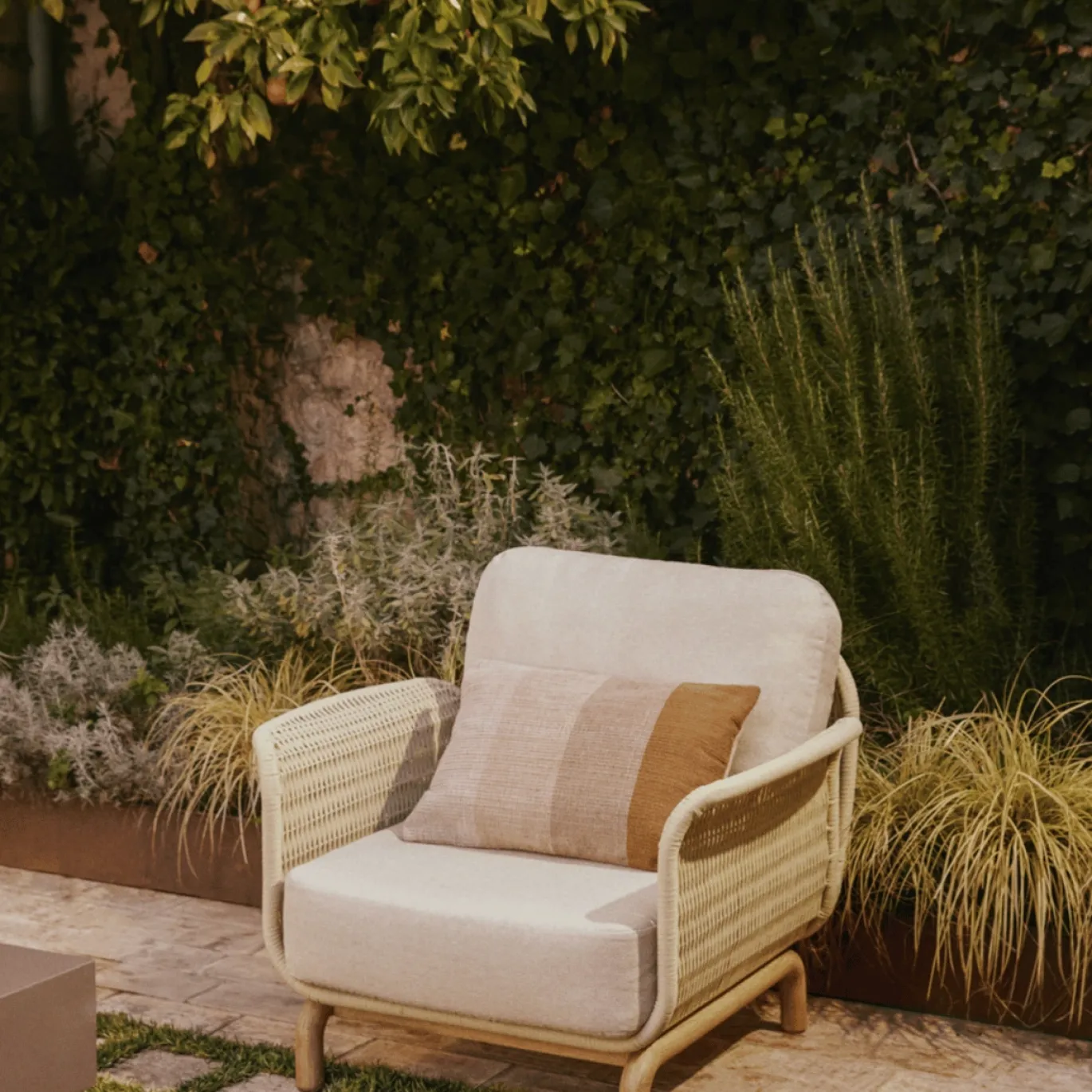 Kave Home Fauteuil Alipa Acaciahout Beige