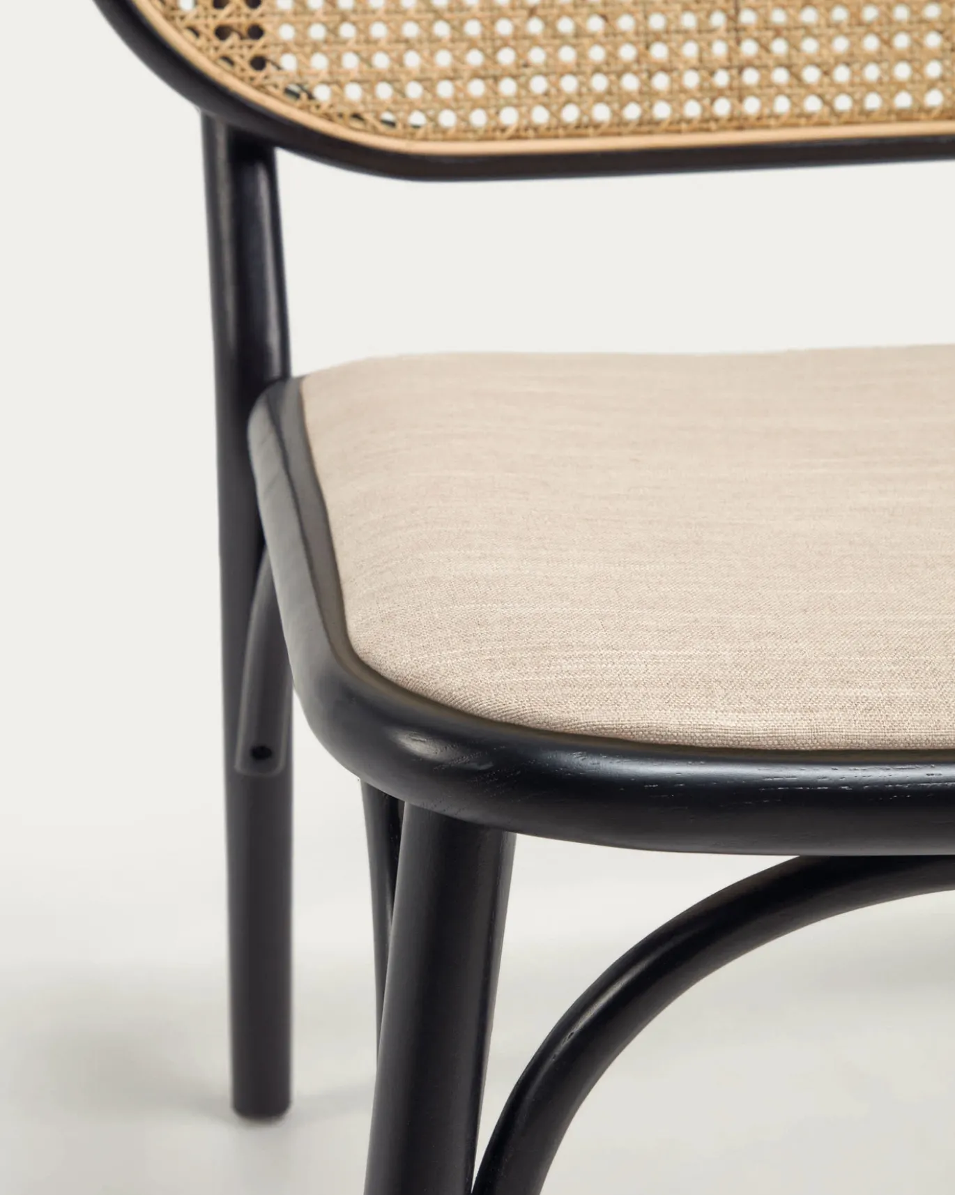 Kave Home Fauteuil Doriane Iepenhout Zwart/Naturel