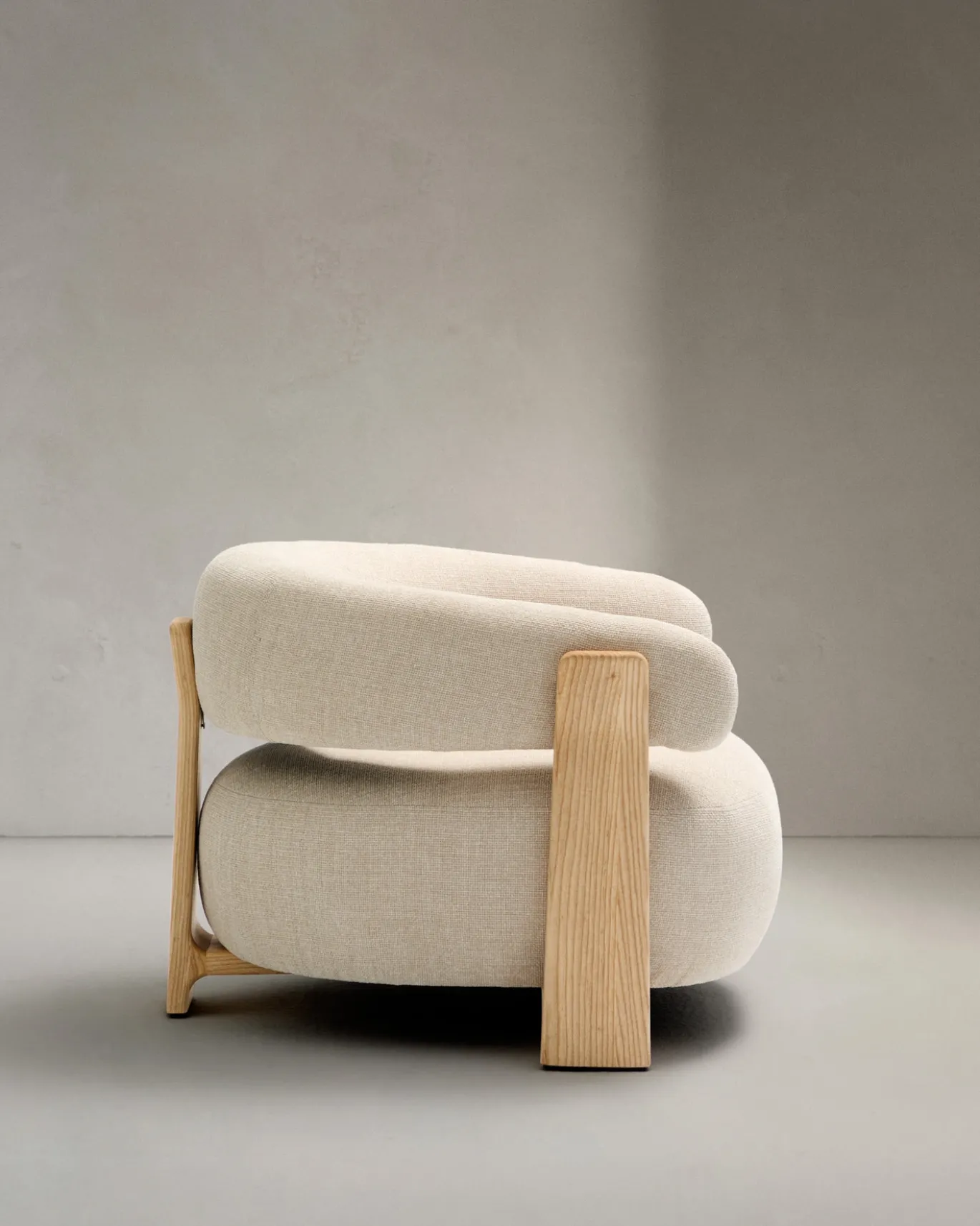 Kave Home Fauteuil Granite Beige/Naturel Chenille En Essenhout