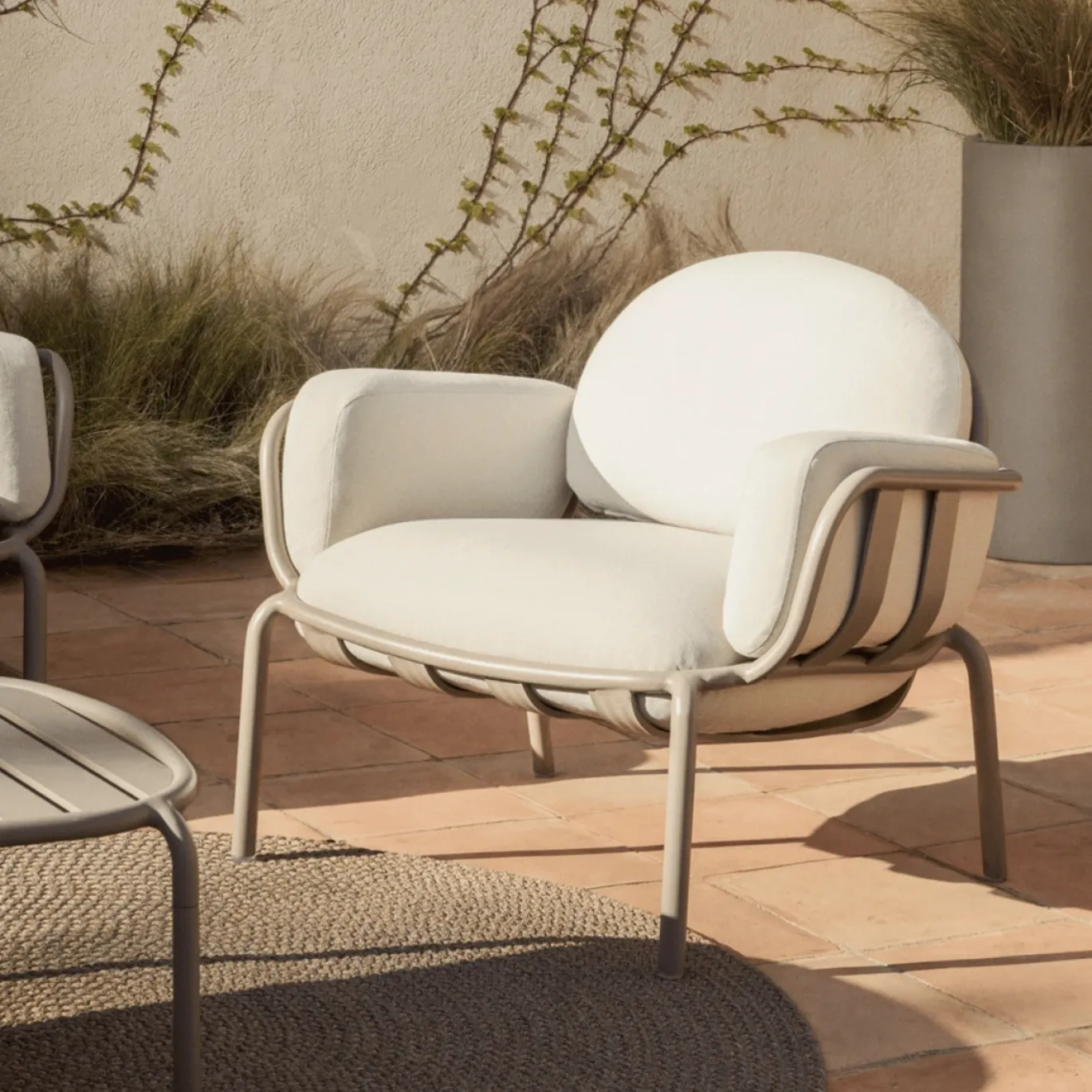 Kave Home Fauteuil Joncols Outdoor Aluminium Taupe Beige
