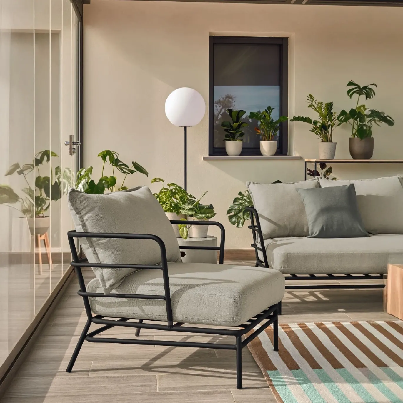 Kave Home Fauteuil Mareluz Zwart Staal