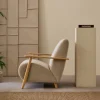 Kave Home Fauteuil Meghan Parelkleurig Chenille en Essenhout