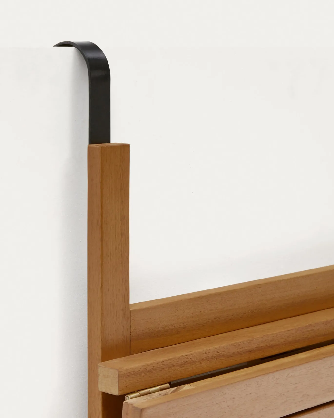 Kave Home Hangend Balkontafel Amarilis Acaciahout 50x70cm