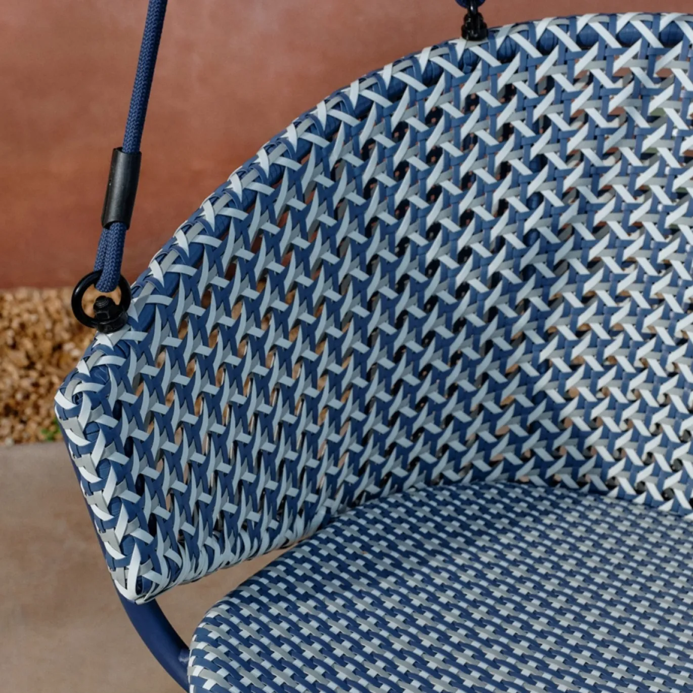 Kave Home Hangstoel Saliga Blauw Rotan