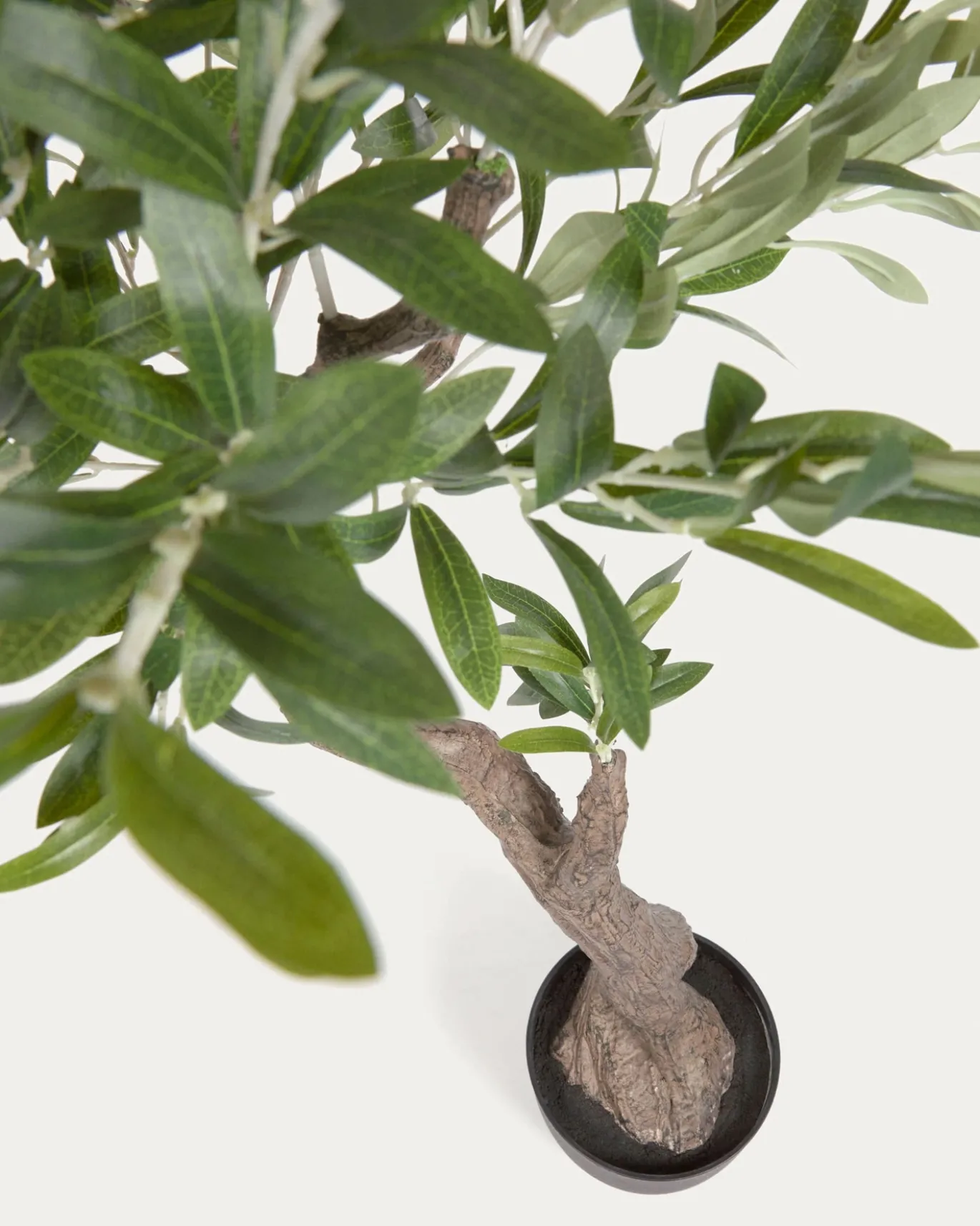 Kave Home Kunstmatige Olijfboom met Zwarte Plantenpot 140cm