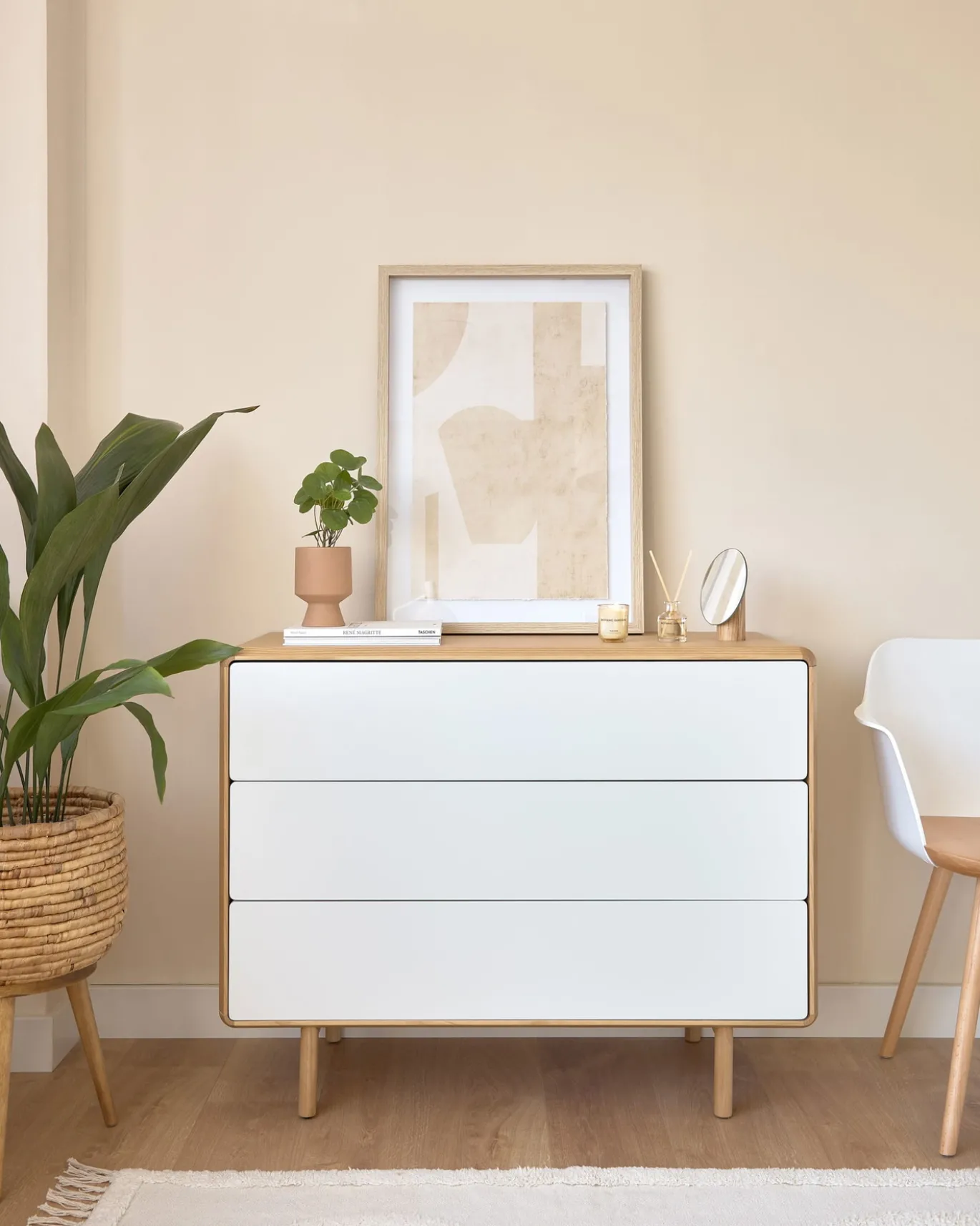 Kave Home Ladekast Anielle 3 Laden Massief Essenfineer 99x78,5cm
