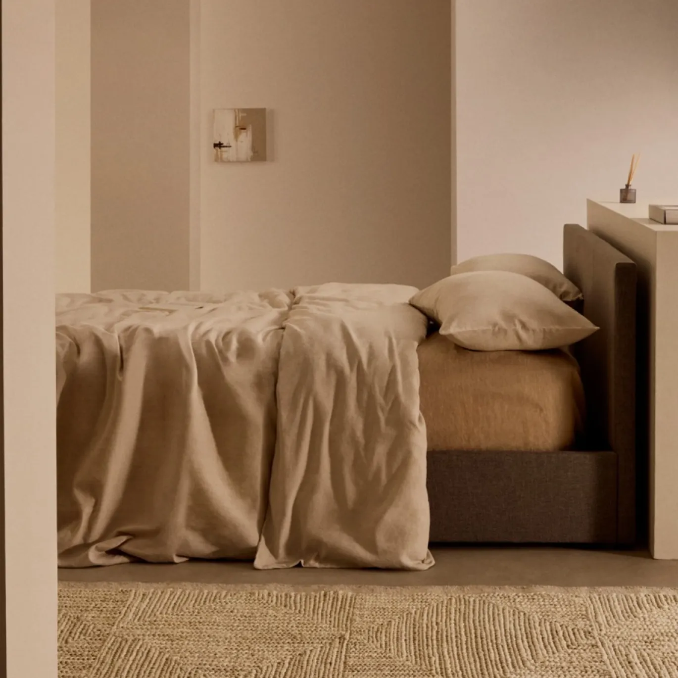 Kave Home Ottoman Bed Nahiri Grijs 180x200cm