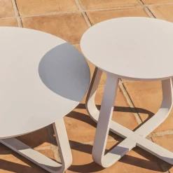 Kave Home Outdoor Bijzettafel Tamaris Aluminium Beige Ø48cm