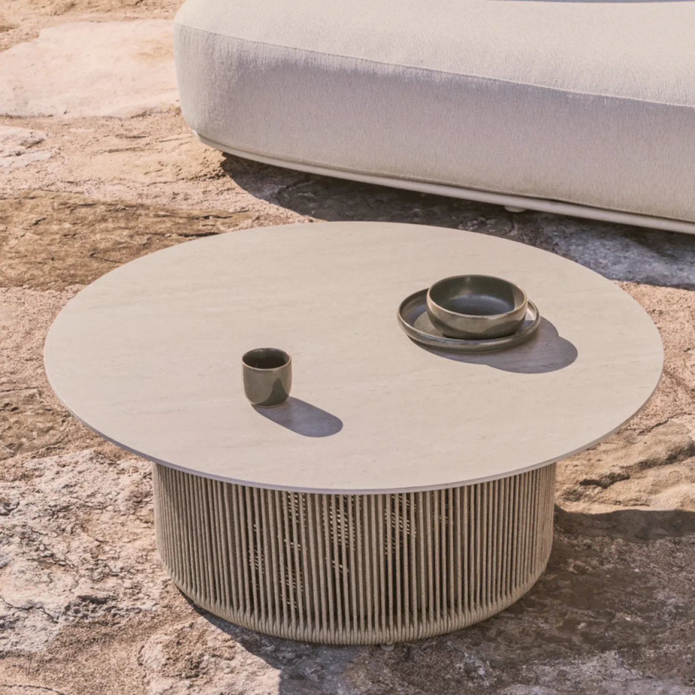 Kave Home Outdoor Salontafel Orosei Sintered Stone Beige Ø90cm