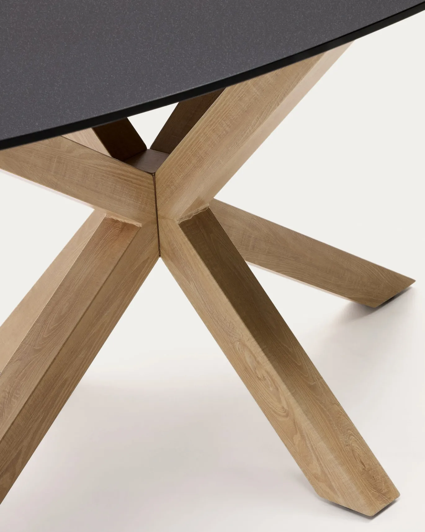 Kave Home Ovale Tafel Argo Matzwart Glas Houteffect Ø200x100cm