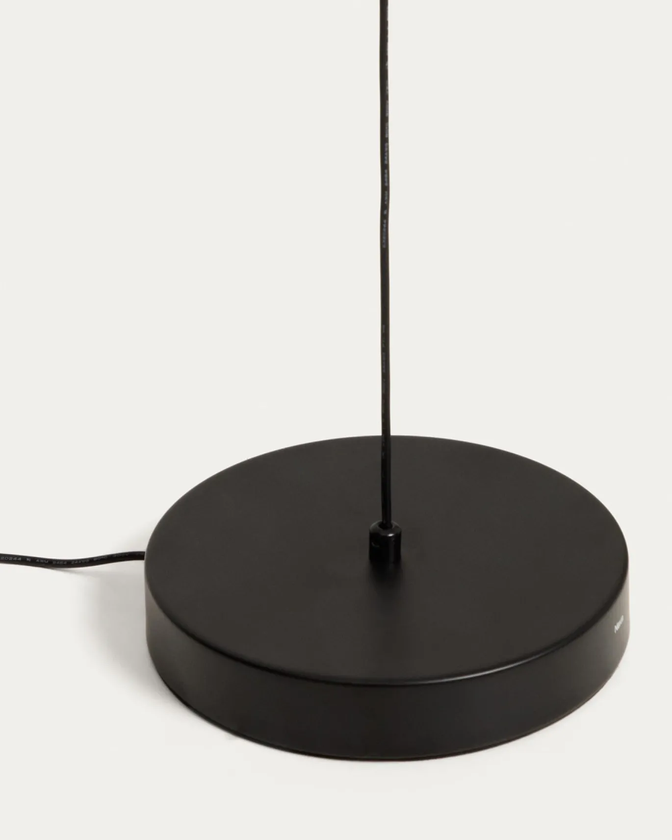 Kave Home Plafondlamp Bow Zwart Aluminium Ø16cm