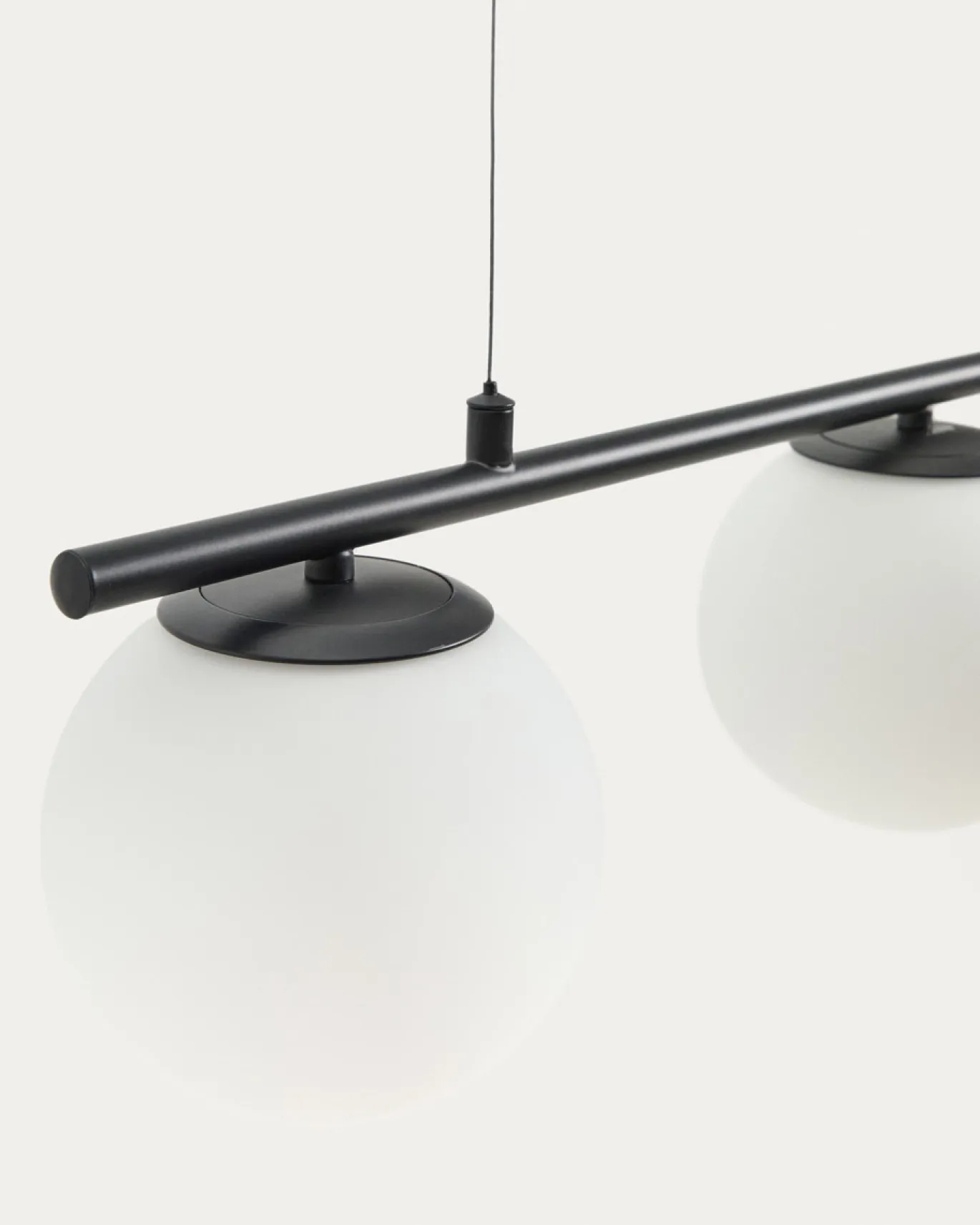 Kave Home Plafondlamp Brisia Metaal Zwart Glas Ø15cm 3 Bollen