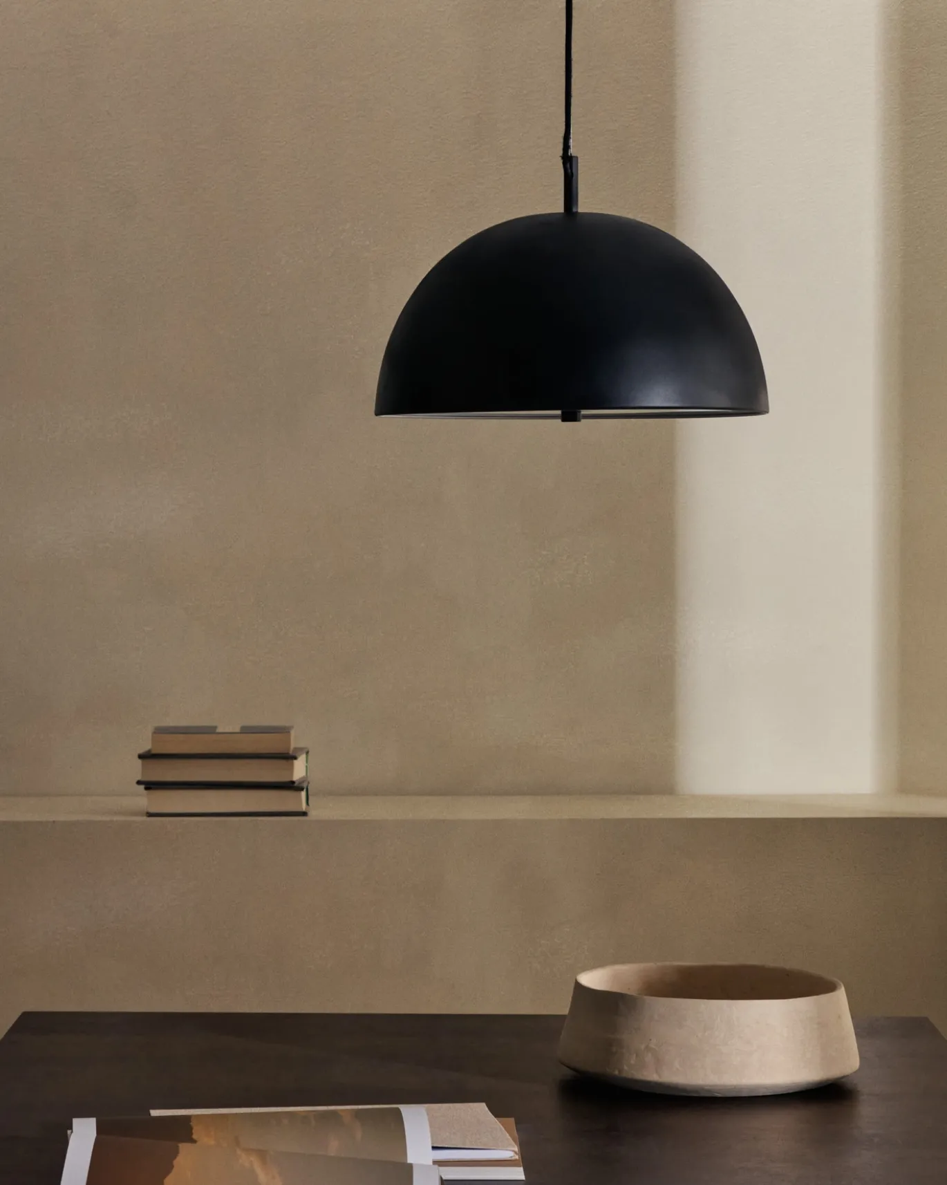 Kave Home Plafondlamp Catlar Zwart Metaal Ø40cm