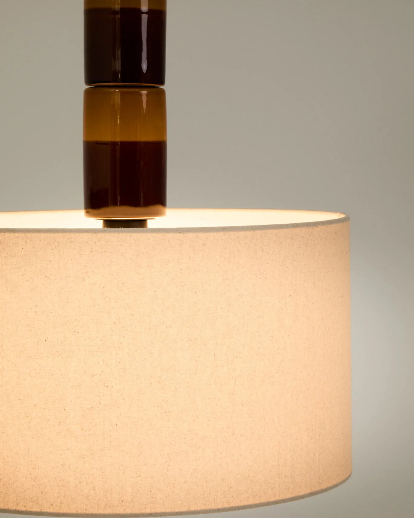 Kave Home Plafondlamp Mavran Bruin en Mosterdgeel Keramiek en Katoen
