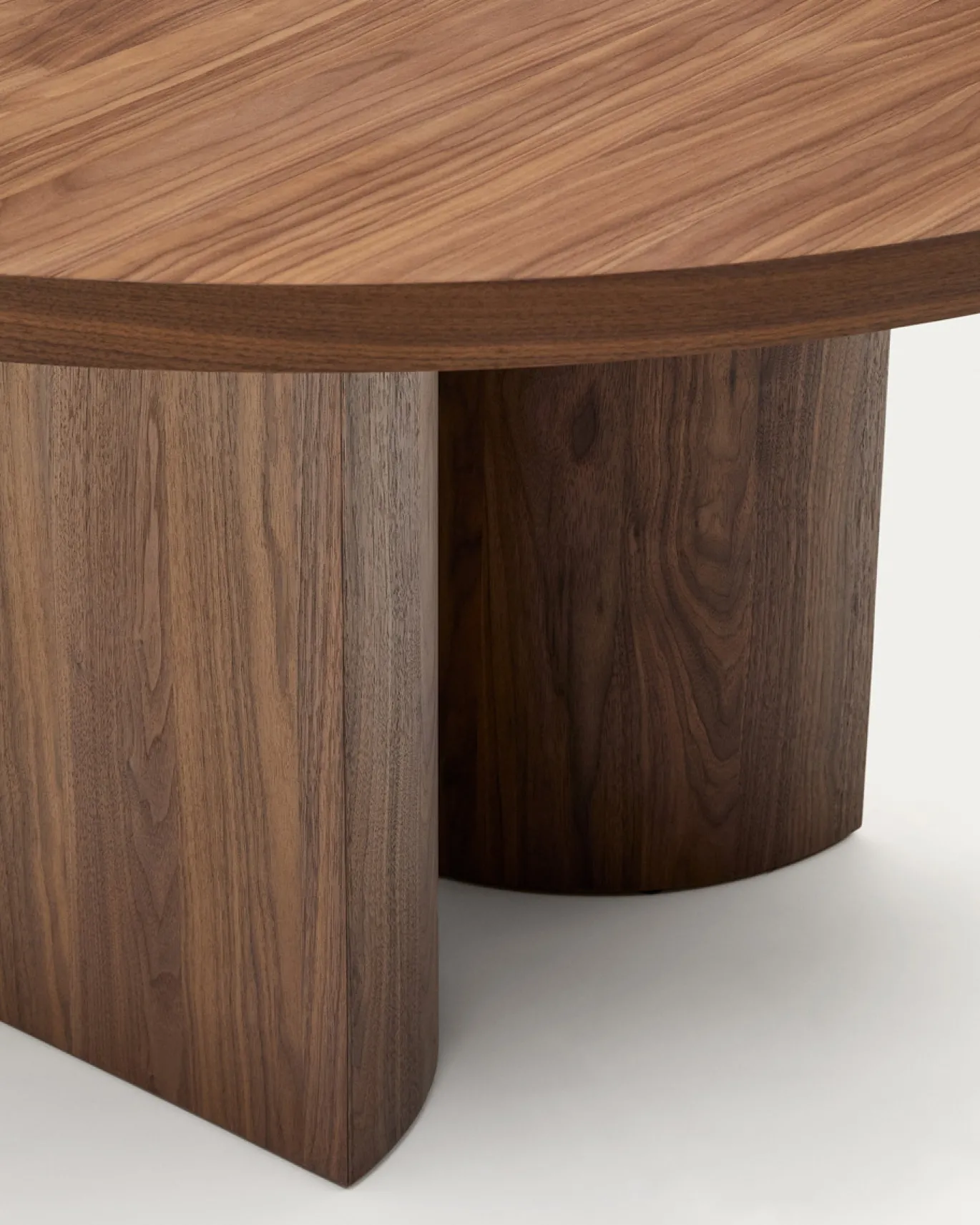 Kave Home Ronde Tafel Nealy Walnootfineer Donkere Afwerking Ø150cm