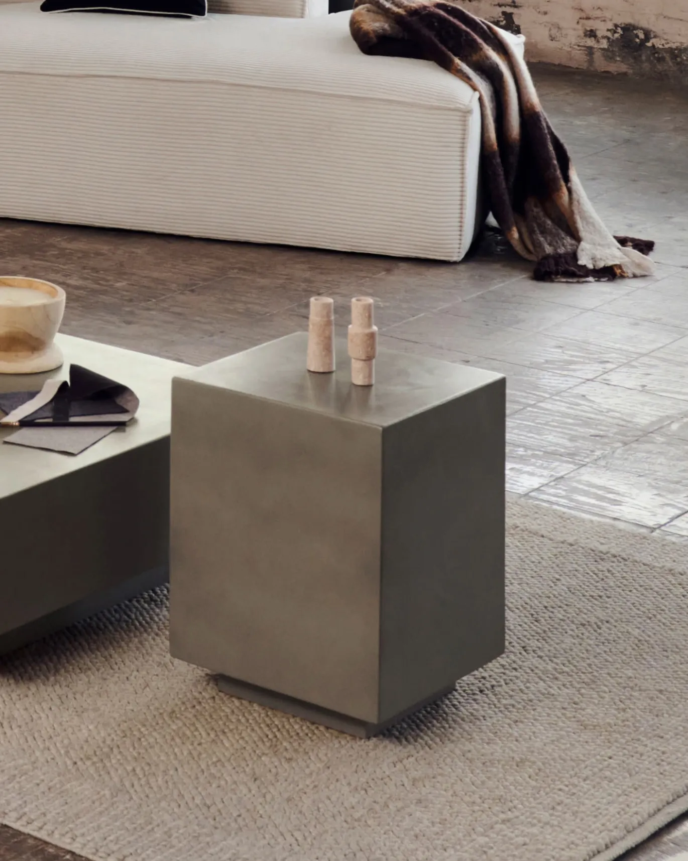 Kave Home Salontafel Rustella Cement 35x35cm