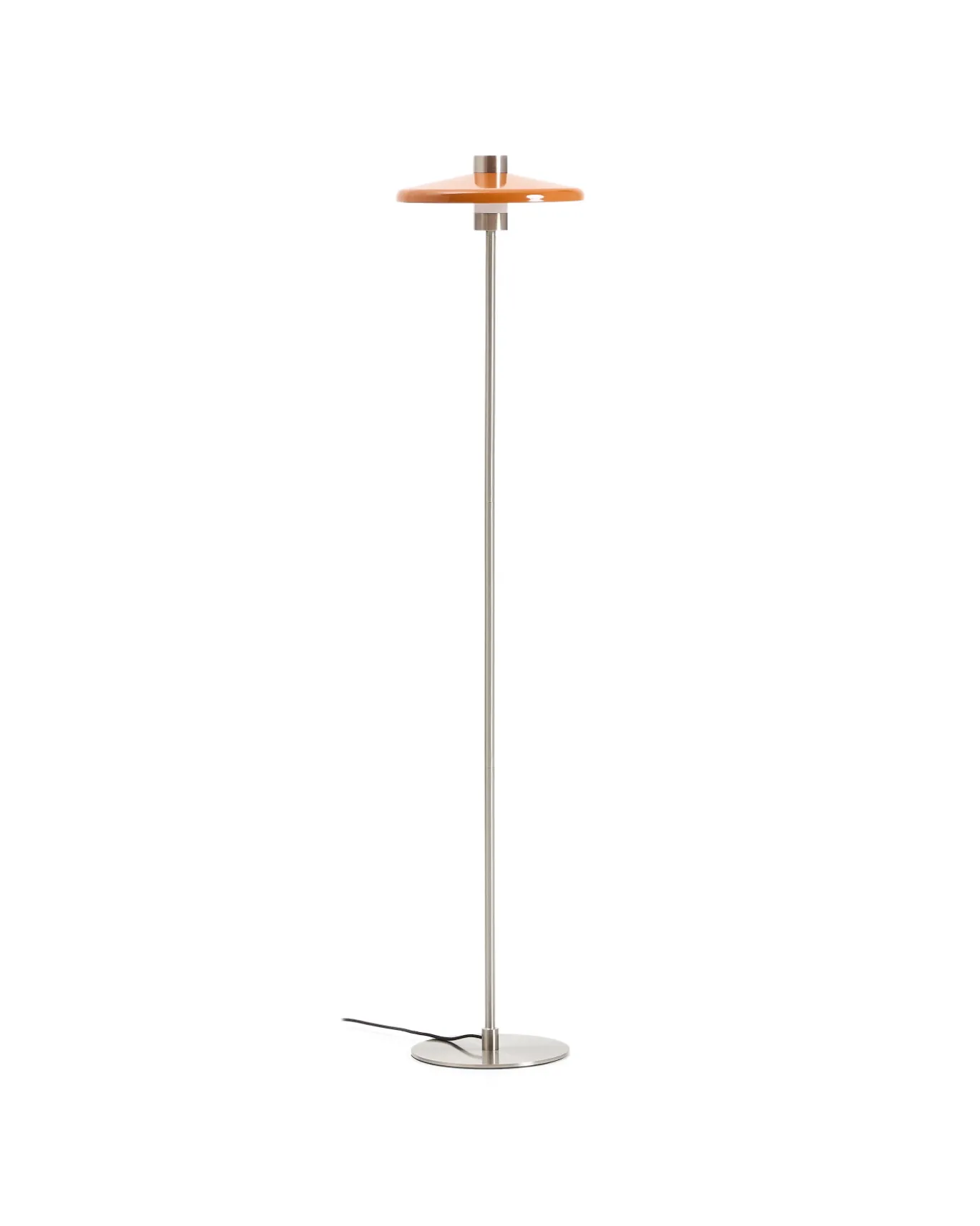 Kave Home Staande Lamp Nuvira Lichtgrijs Geborsteld Metaal met Oranje Lampenkap