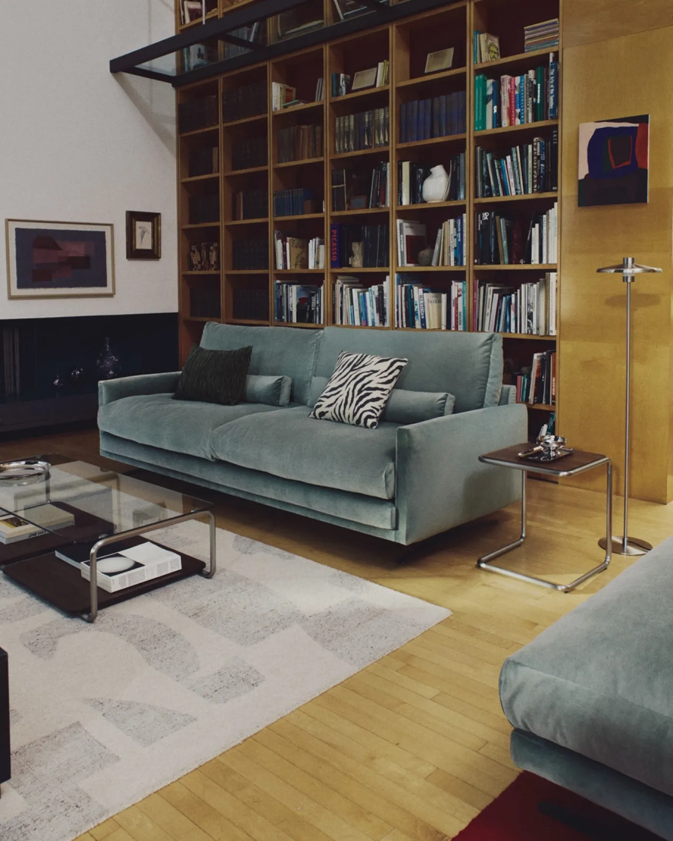 Kave Home Staande Lamp Nuvira Zilver Geborsteld Metaal
