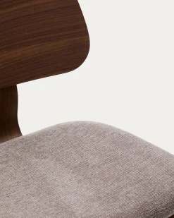 Kave Home Stoel Gena Beige Chenille met Walnootfineer en Rubberhout