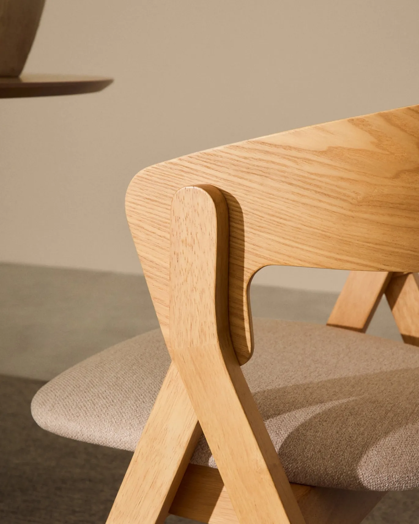 Kave Home Stoel Godia Essenhoutfineer Naturel
