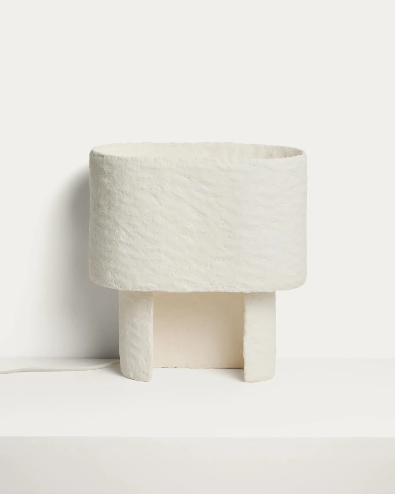 Kave Home Tafellamp Bedala Papier-maché Wit