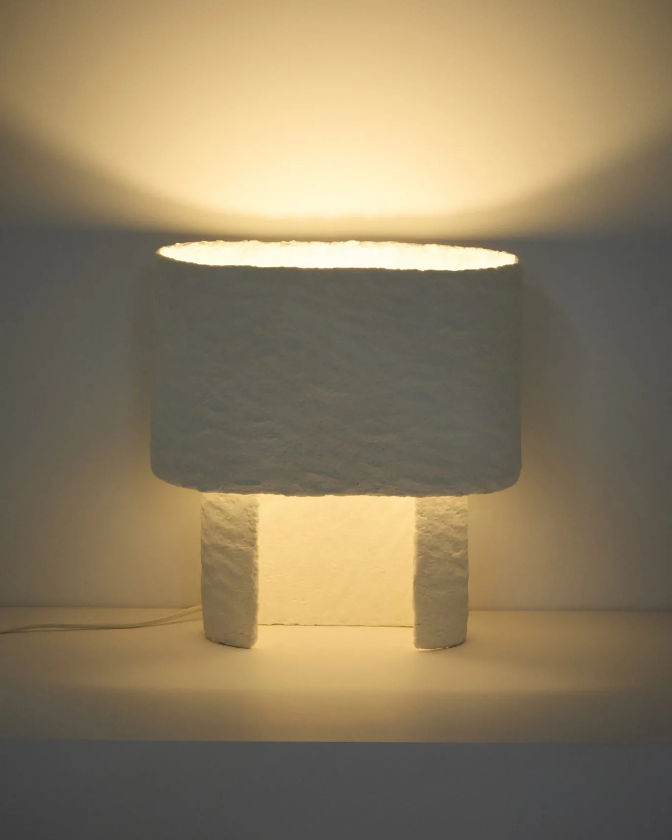 Kave Home Tafellamp Bedala Papier-maché Wit