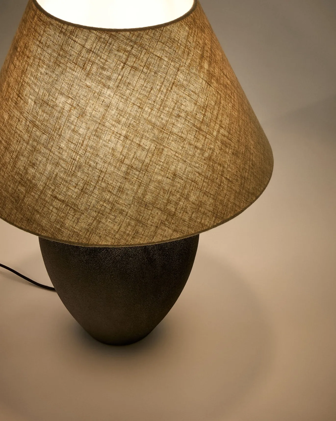 Kave Home Tafellamp Mercadal Zwart Keramiek