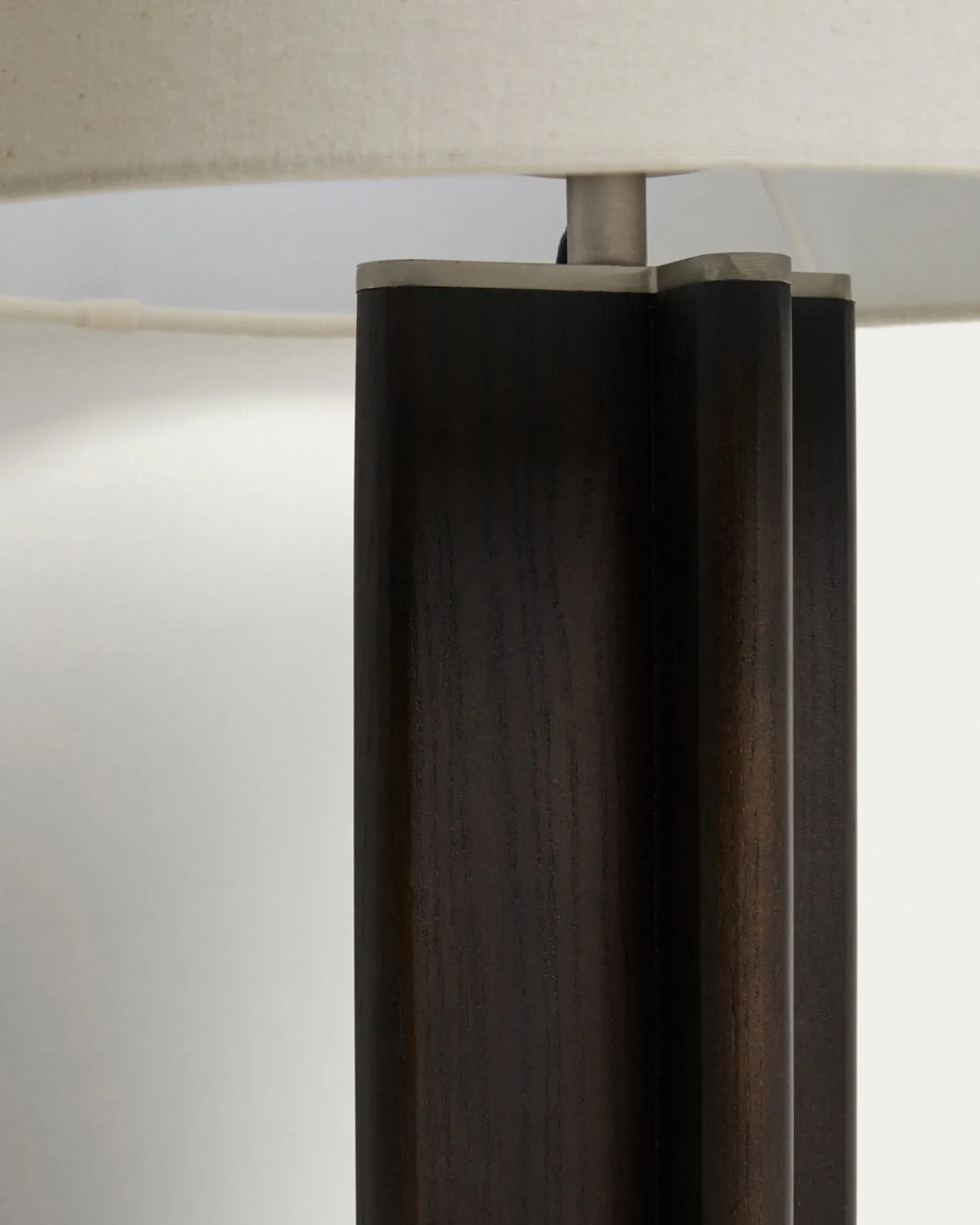 Kave Home Tafellamp Niani Rubberhout Donkerbruin Katoen Ø30cm