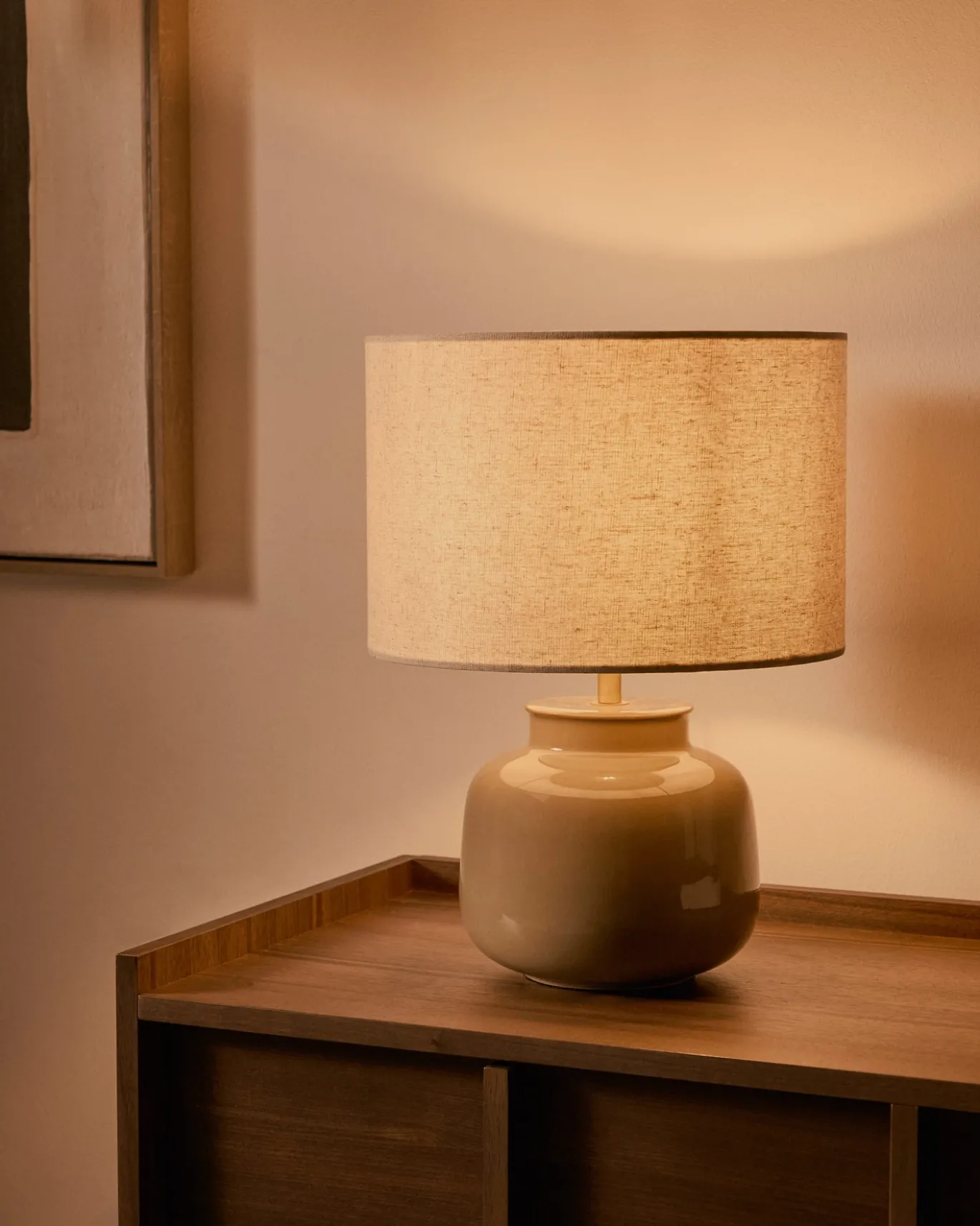 Kave Home Tafellamp Tay Groen Keramiek En Beige Linnen