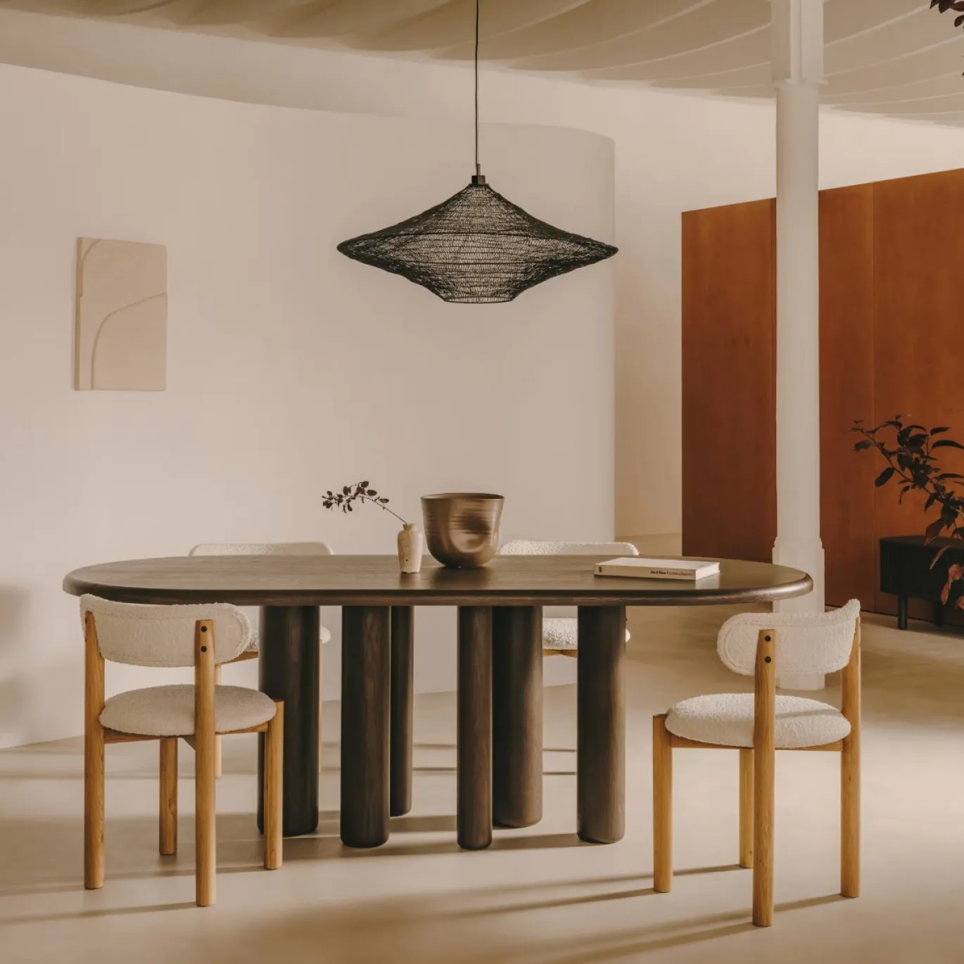 Kave Home Tafel Mailen Ovaal Essenfineer Walnoot Ø220x105cm