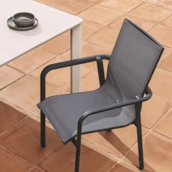 Kave Home Tuinstoel Canea Stapelbaar Aluminium Grafiet