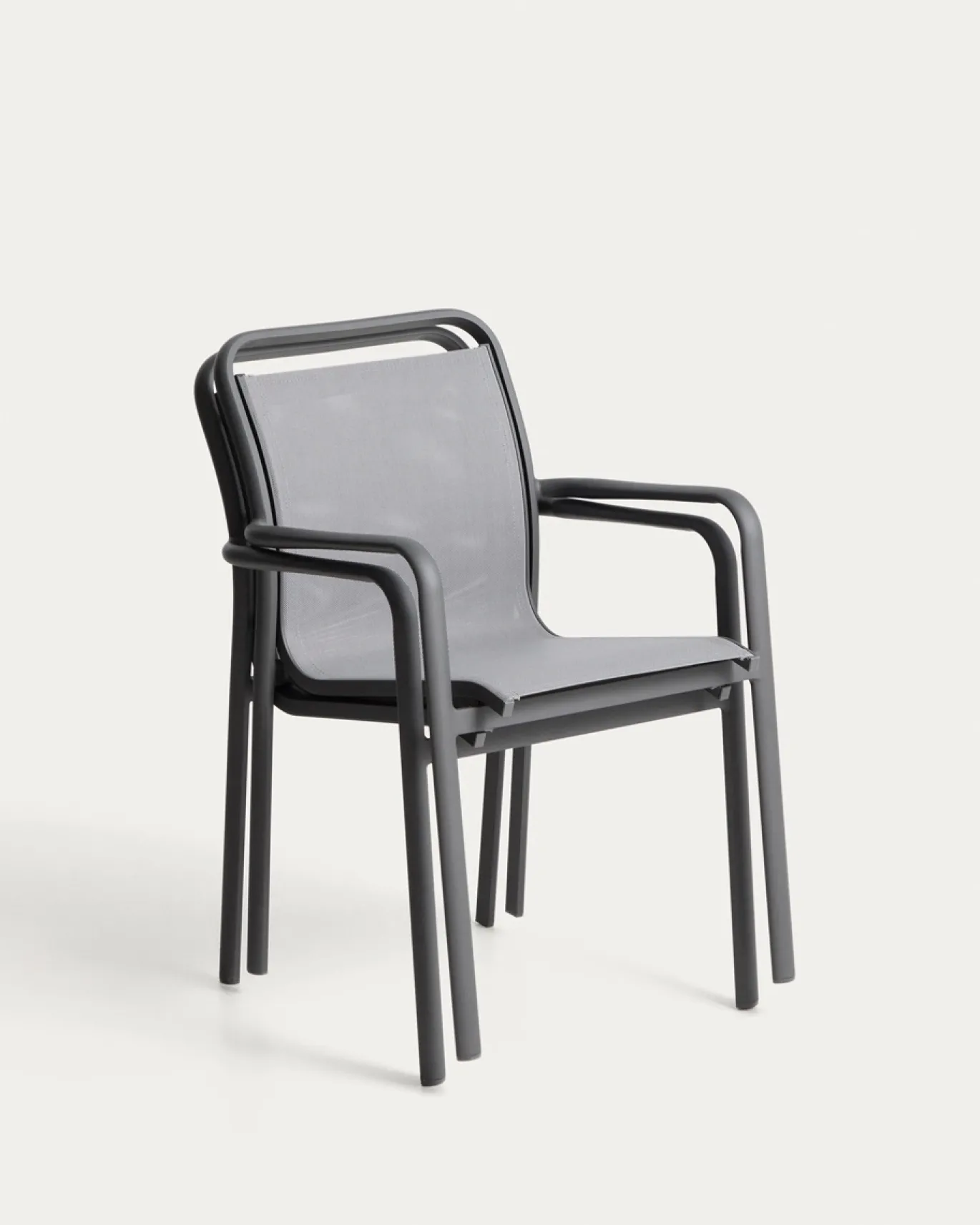 Kave Home Tuinstoel Luri Stapelbaar Aluminium Grafiet