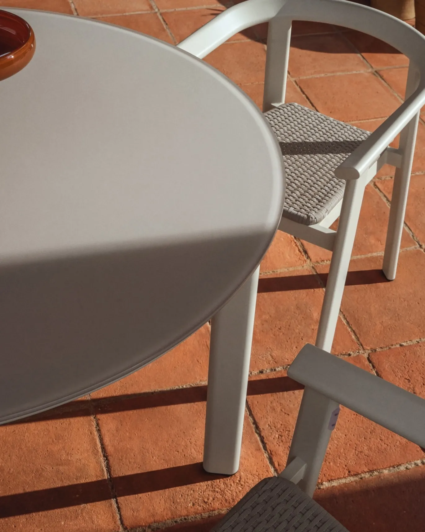 Kave Home Tuintafel Erice Beige Ø120cm