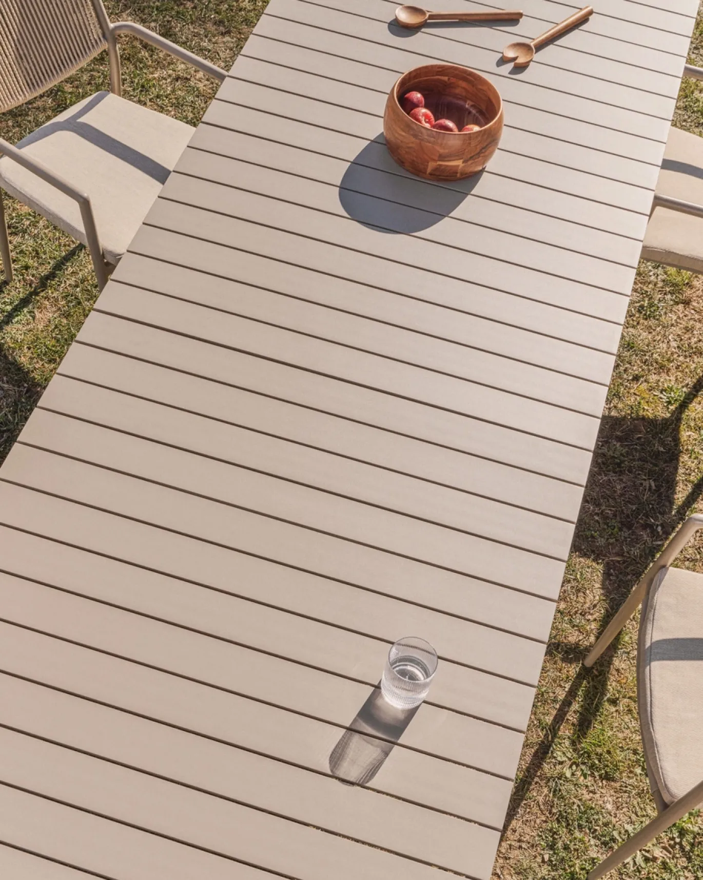 Kave Home Tuintafel Izola Aluminium Taupe 220-280cm