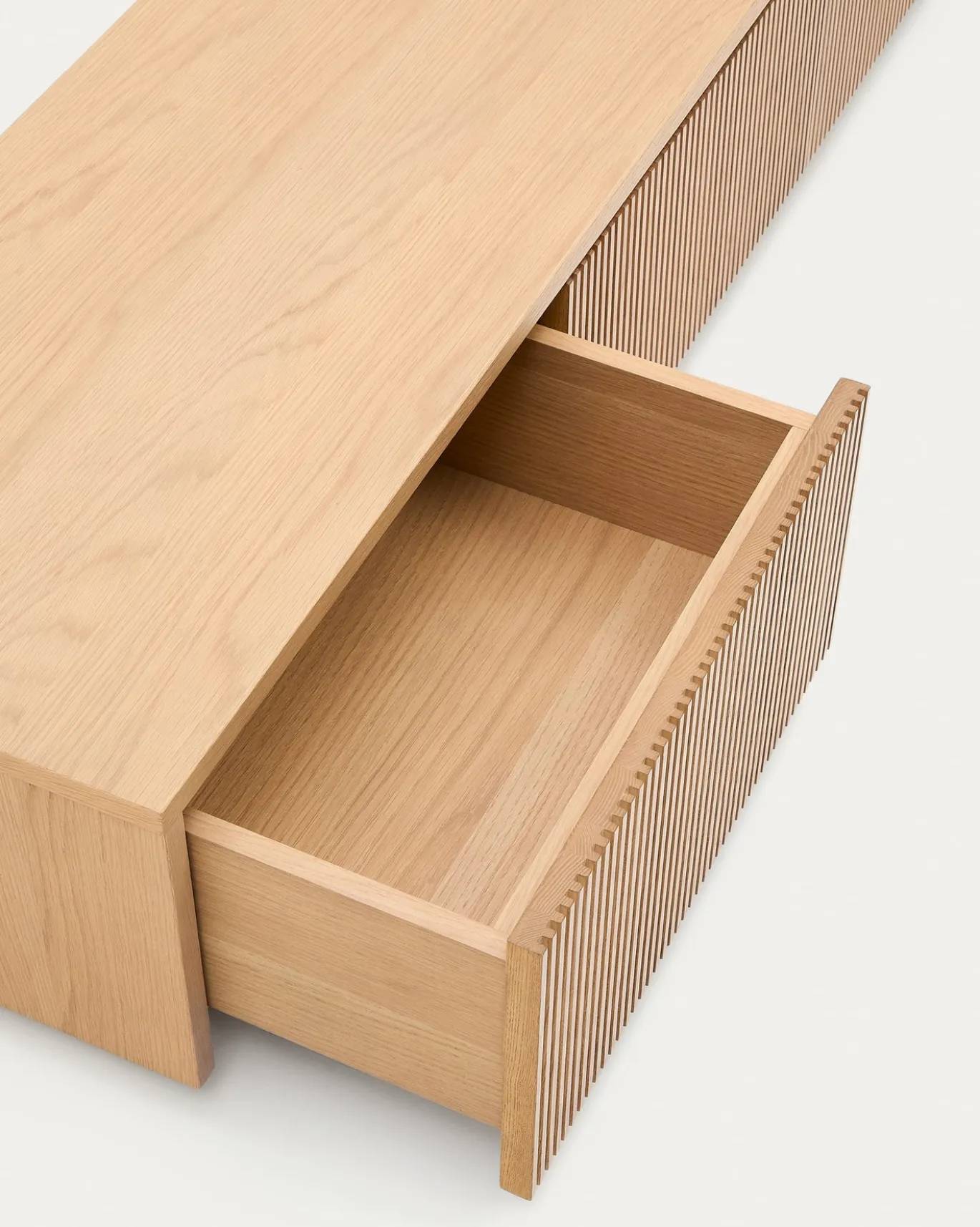 Kave Home Tv-meubel Helvine 4 Laden Eikenfineer 200x40cm