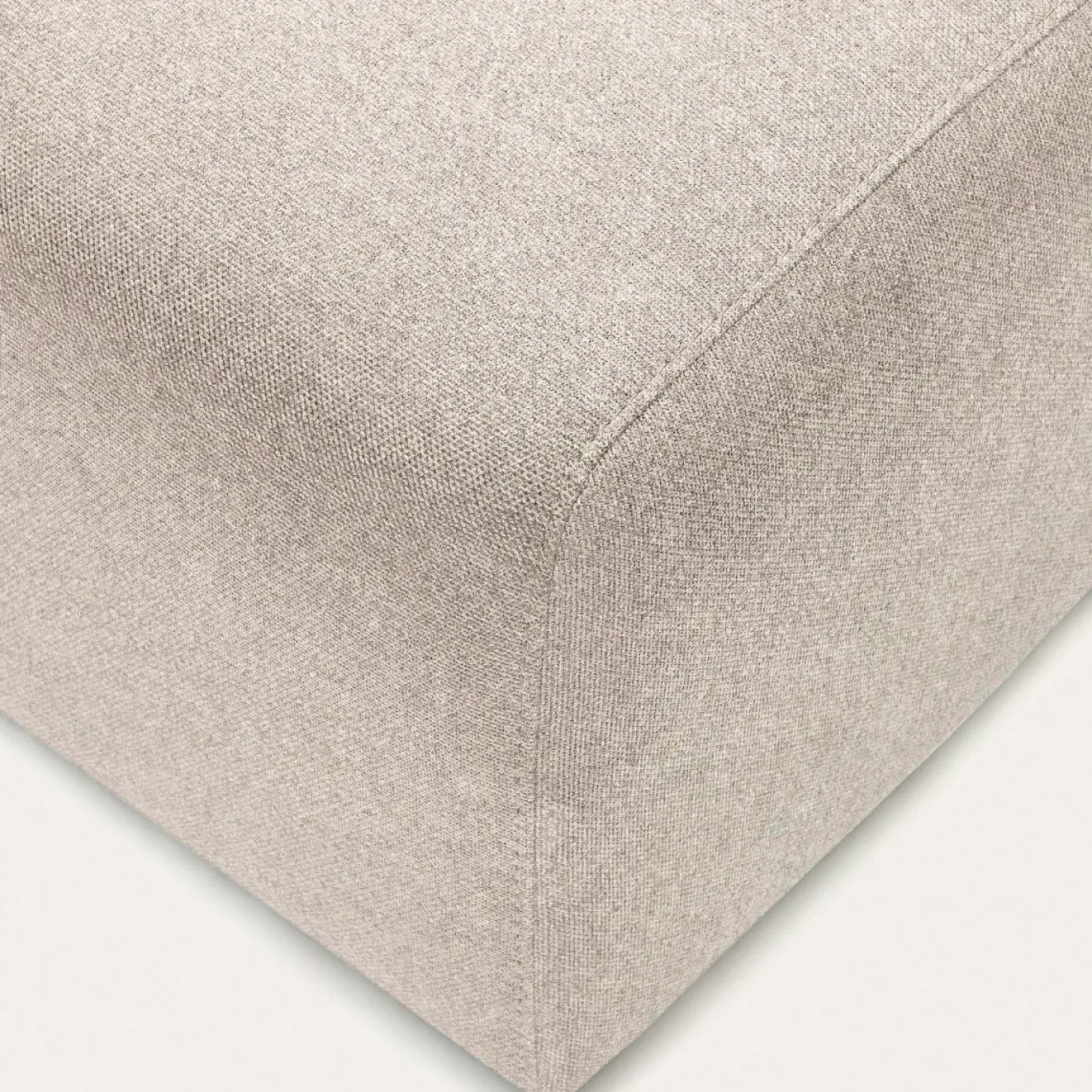 Kave Home Voetsteun Neom Beige 75x64cm